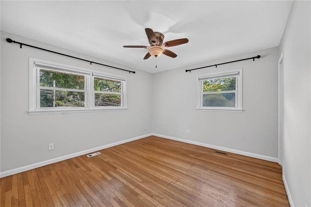 3 bedroom, 2 bathroom, 1,992 sq ft single family residence for sale at 3659 Admiral Drive, Chamblee, GA 30341 — photo 9