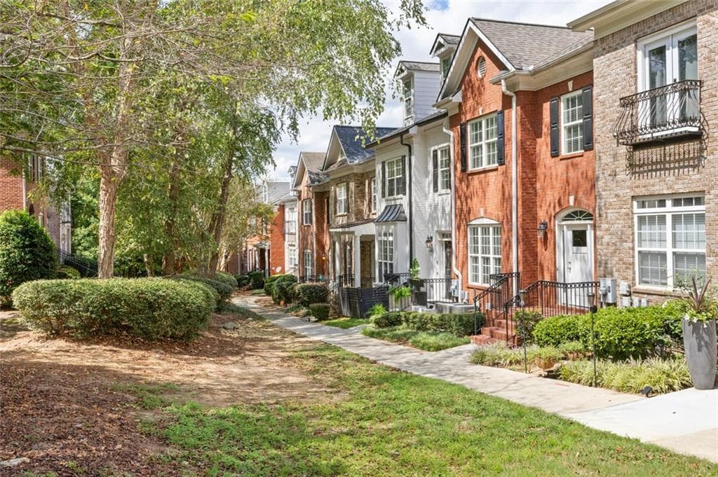3 bedroom, 4 bathroom, 2,786 sq ft townhouse for sale at 316 Holbrook Road, Smyrna, GA 30082 — photo 3