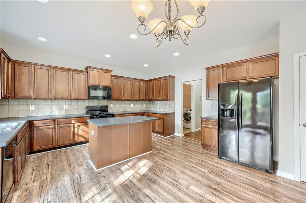 5 bedroom, 4 bathroom, 2,540 sq ft single family residence for sale at 3849 Lake Sanctuary Way, Atlanta, GA 30349 — photo 6