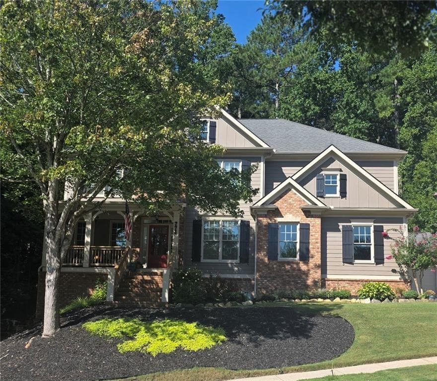 6 bedroom, 4 bathroom, 3,600 sq ft home for sale at 778 Crescent Circle, Canton, GA
