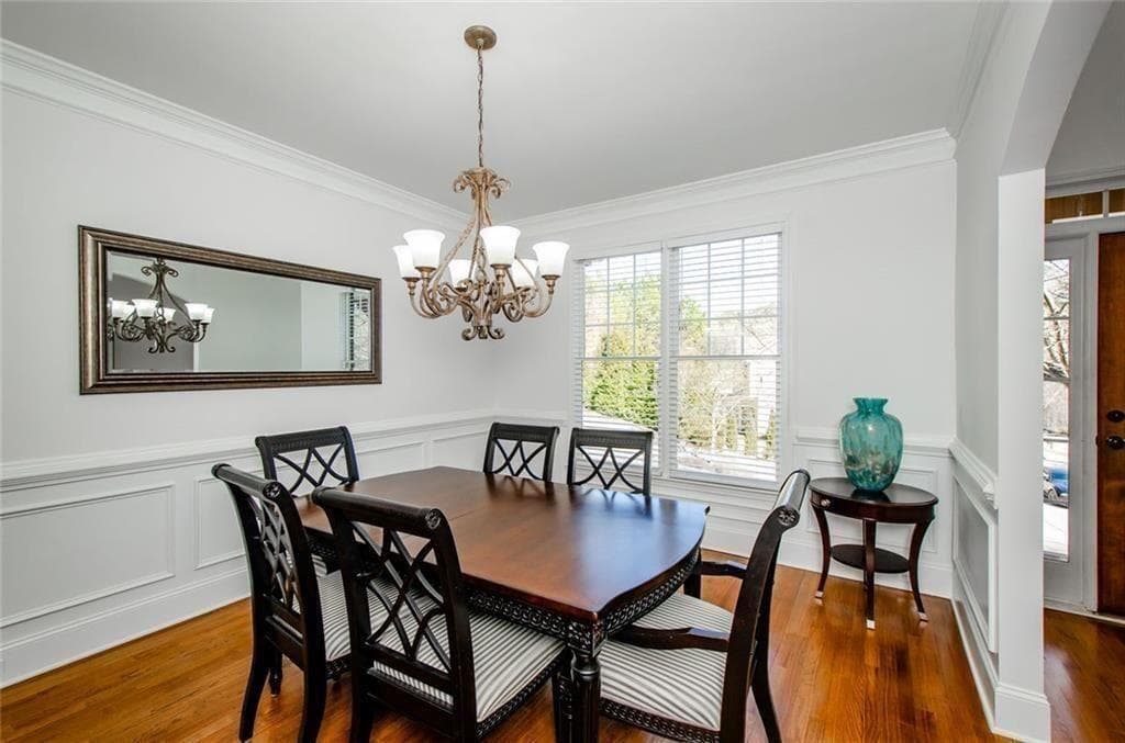 6 bedroom, 4 bathroom, 3,600 sq ft single family residence for sale at 778 Crescent Circle, Canton, GA 30115 — photo 5