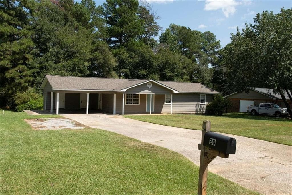 3 bedroom, 2 bathroom, 1,232 sq ft single family residence for sale at 20 Woodland Drive, Carrollton, GA 30117 — photo 3