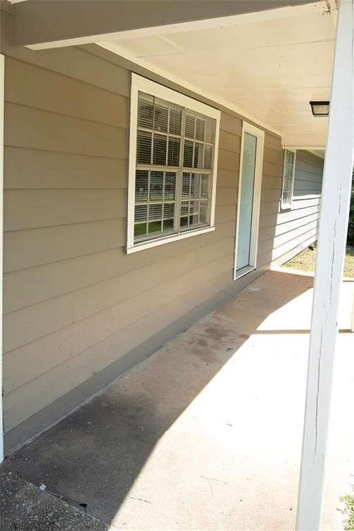 3 bedroom, 2 bathroom, 1,232 sq ft single family residence for sale at 20 Woodland Drive, Carrollton, GA 30117 — photo 8