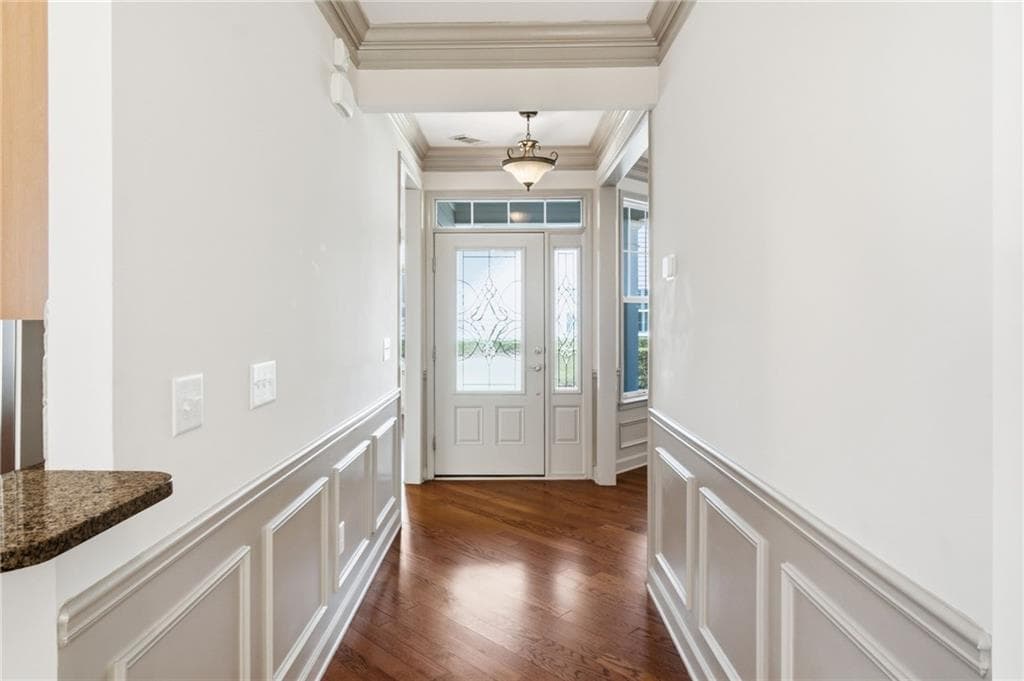 2 bedroom, 2 bathroom, 1,784 sq ft single family residence for sale at 3192 Willow Creek Drive, Gainesville, GA 30504 — photo 6