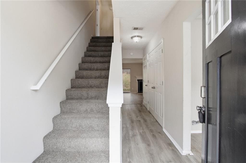 5 bedroom, 3 bathroom, 1,516 sq ft single family residence for sale at 5535 Downs Way, Lithonia, GA 30058 — photo 9