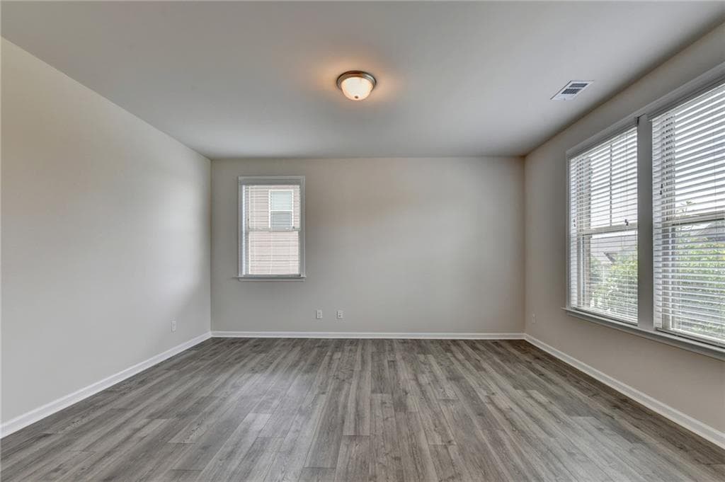 4 bedroom, 4 bathroom, 2,752 sq ft single family residence under contract at 638 Saffron Boulevard, Lawrenceville, GA 30045 — photo 6