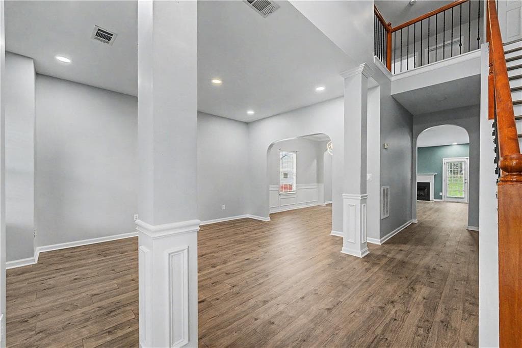 5 bedroom, 3 bathroom, 3,388 sq ft single family residence under contract at 3719 Big Horn Court, Ellenwood, GA 30294 — photo 4