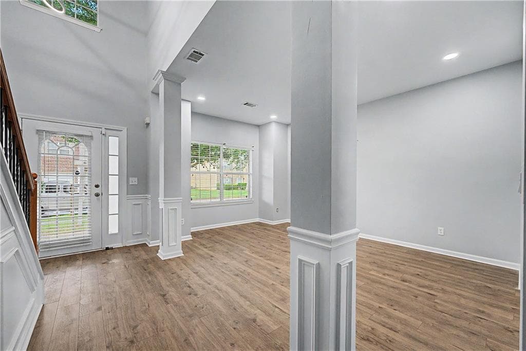 5 bedroom, 3 bathroom, 3,388 sq ft single family residence under contract at 3719 Big Horn Court, Ellenwood, GA 30294 — photo 5