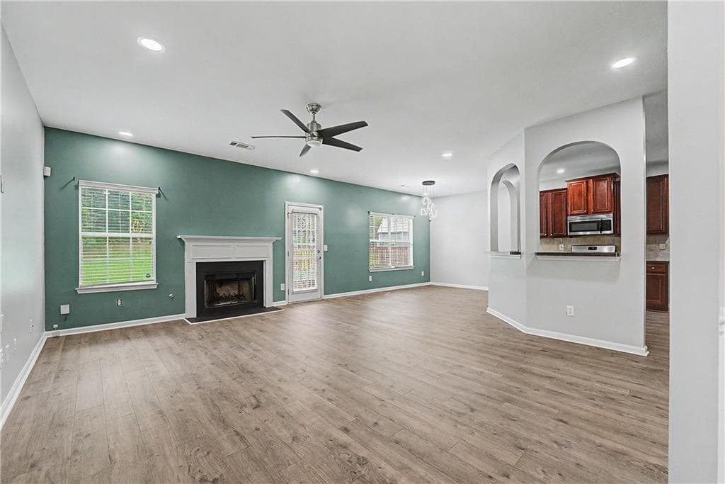 5 bedroom, 3 bathroom, 3,388 sq ft single family residence under contract at 3719 Big Horn Court, Ellenwood, GA 30294 — photo 9