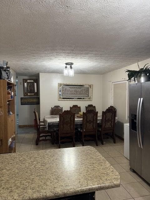 3 bedroom, 2 bathroom, 1,660 sq ft single family residence for sale at 6495 Revena Drive, Morrow, GA 30260 — photo 6