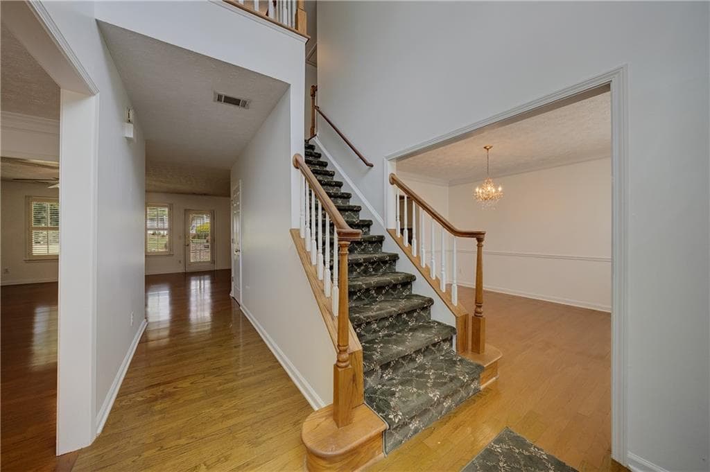 4 bedroom, 3 bathroom, 2,875 sq ft single family residence under contract at 2608 Dreux Court, Kennesaw, GA 30152 — photo 4