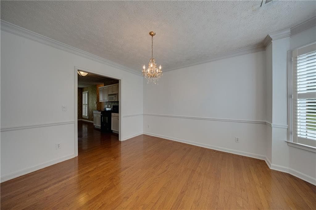 4 bedroom, 3 bathroom, 2,875 sq ft single family residence under contract at 2608 Dreux Court, Kennesaw, GA 30152 — photo 5
