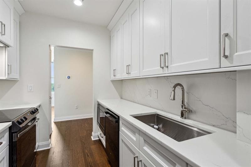 2 bedroom, 2 bathroom, 1,100 sq ft condominium for sale at 2881 Peachtree Road 1005, Atlanta, GA 30305 — photo 8