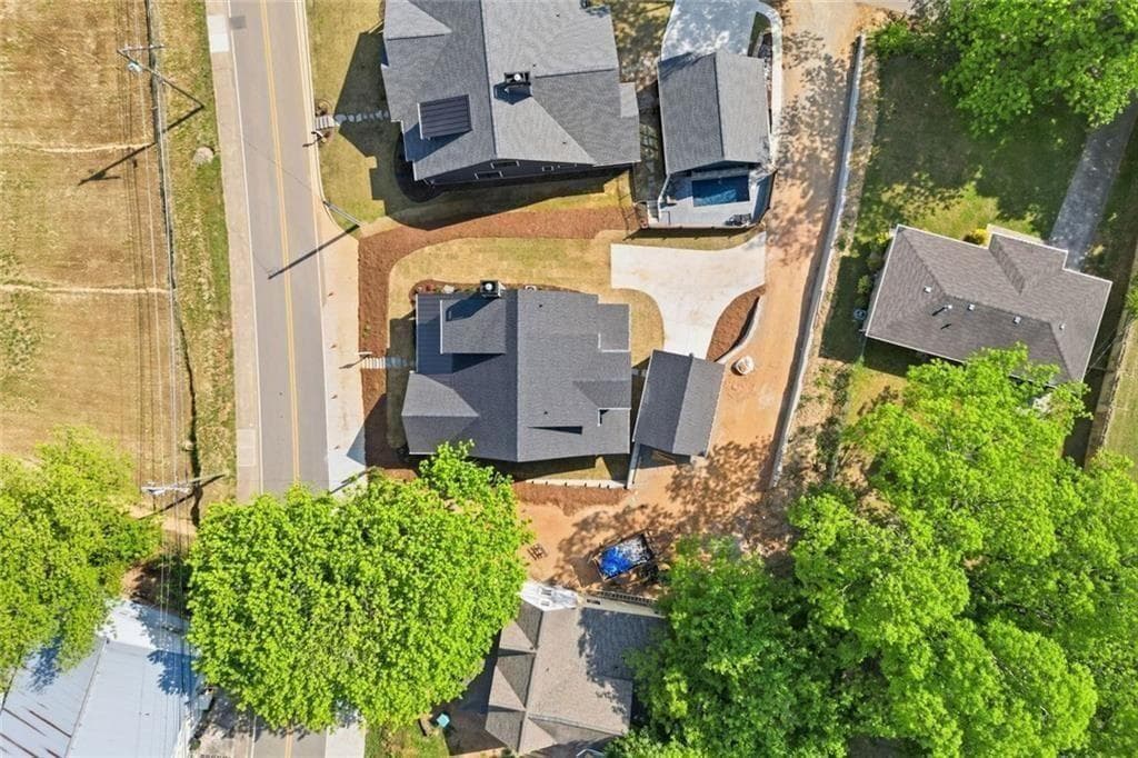3 bedroom, 3 bathroom, 2,333 sq ft single family residence for sale at 379 Old Canton Road, Ball Ground, GA 30107 — photo 4