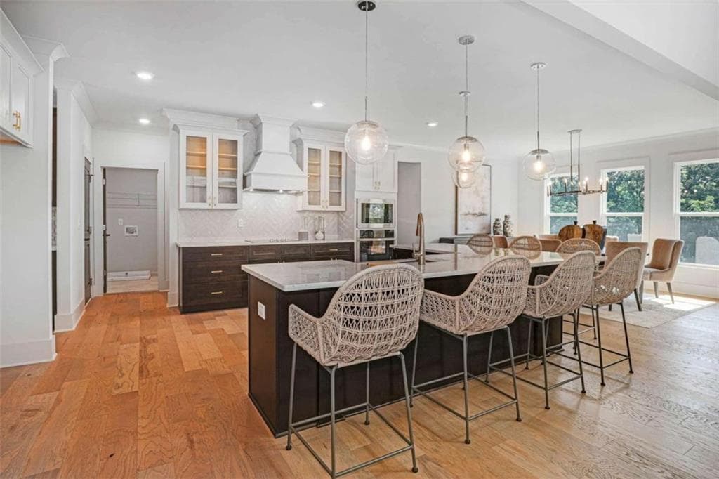 5 bedroom, 6 bathroom, 4,008 sq ft single family residence for sale at 494 Races Road, Hoschton, GA 30548 — photo 9
