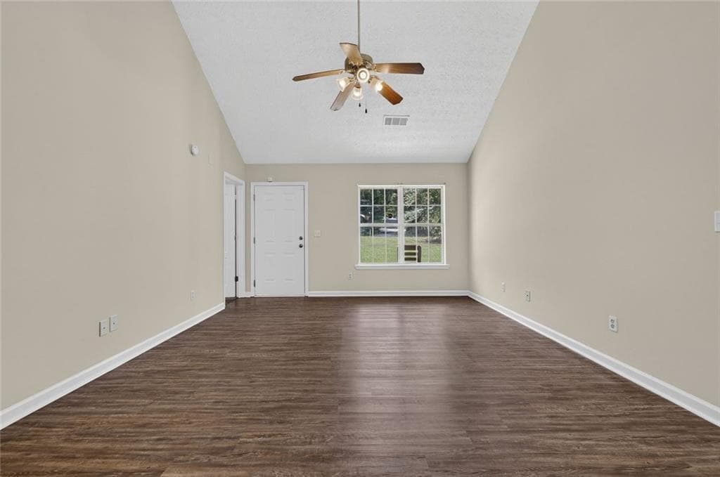 3 bedroom, 2 bathroom, 1,324 sq ft single family residence for sale at 2587 Kelleytown Road, Mcdonough, GA 30252 — photo 7