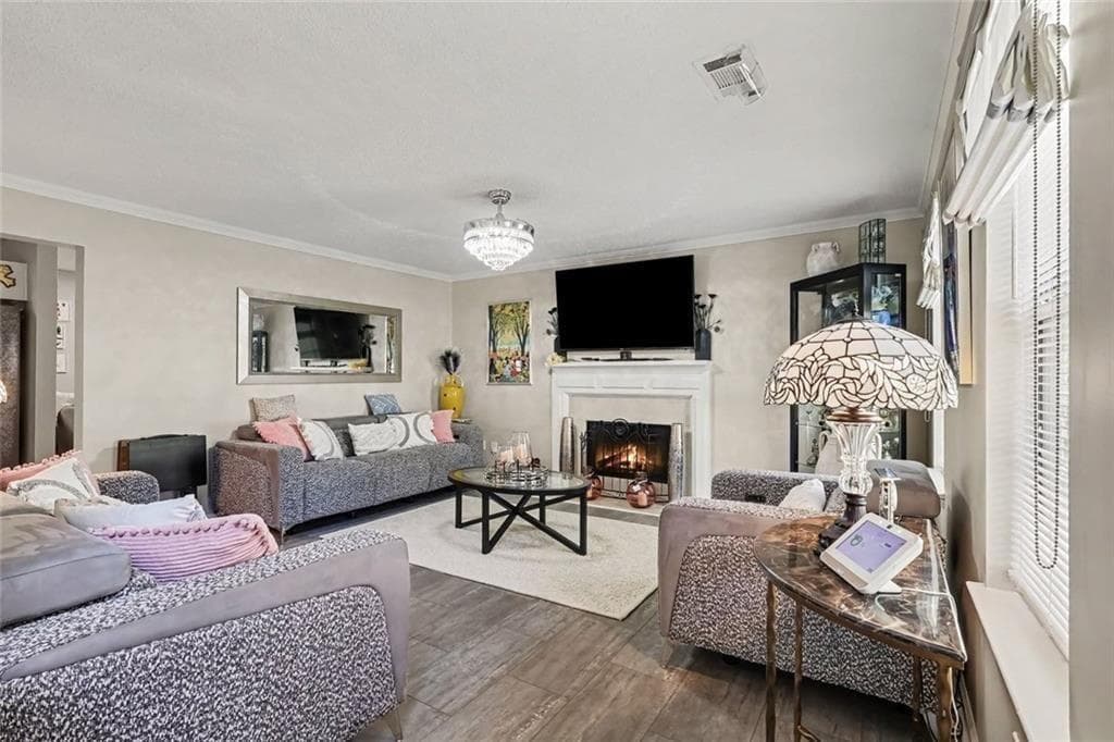 3 bedroom, 3 bathroom, 2,034 sq ft single family residence for sale at 4535 Raptor Trail, Douglasville, GA 30135 — photo 5