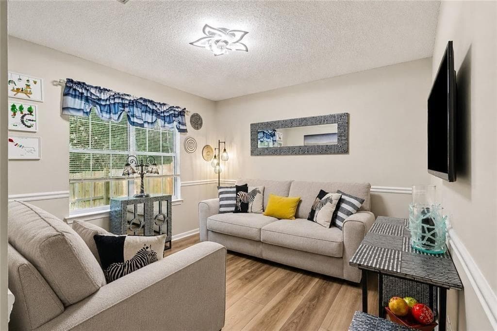 3 bedroom, 3 bathroom, 2,034 sq ft single family residence for sale at 4535 Raptor Trail, Douglasville, GA 30135 — photo 6