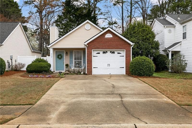 2 bedroom, 2 bathroom, 912 sq ft single family residence for sale at 513 Stanford Place, Woodstock, GA 30188 — photo 2