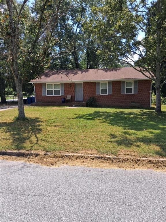 3 bedroom, 1 bathroom, 1,100 sq ft single family residence for sale at 2840 Carriage Lane, South Fulton, GA 30349