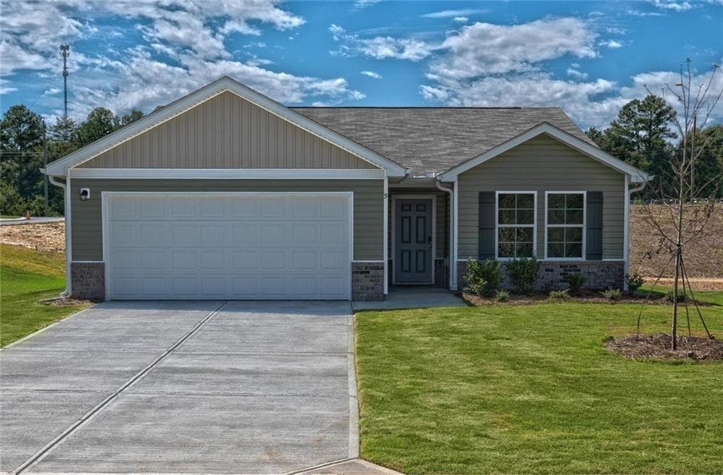 3 bedroom, 2 bathroom, 1,416 sq ft single family residence for sale at 9 Barron Court, Chatsworth, GA 30705 — photo 2