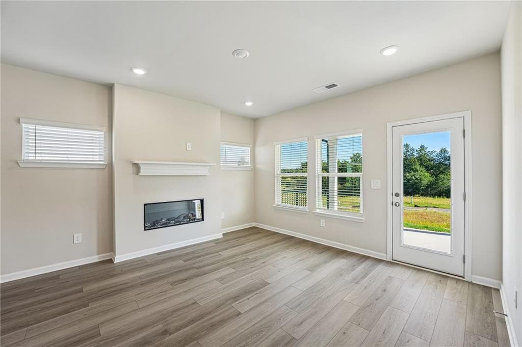 4 bedroom, 3 bathroom, 1,749 sq ft single family residence for sale at 5025 Margot Way, Cumming, GA 30041 — photo 7