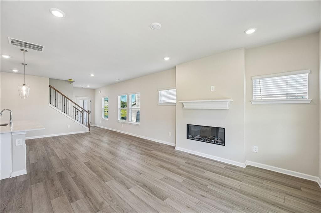 4 bedroom, 3 bathroom, 1,749 sq ft single family residence for sale at 5025 Margot Way, Cumming, GA 30041 — photo 9