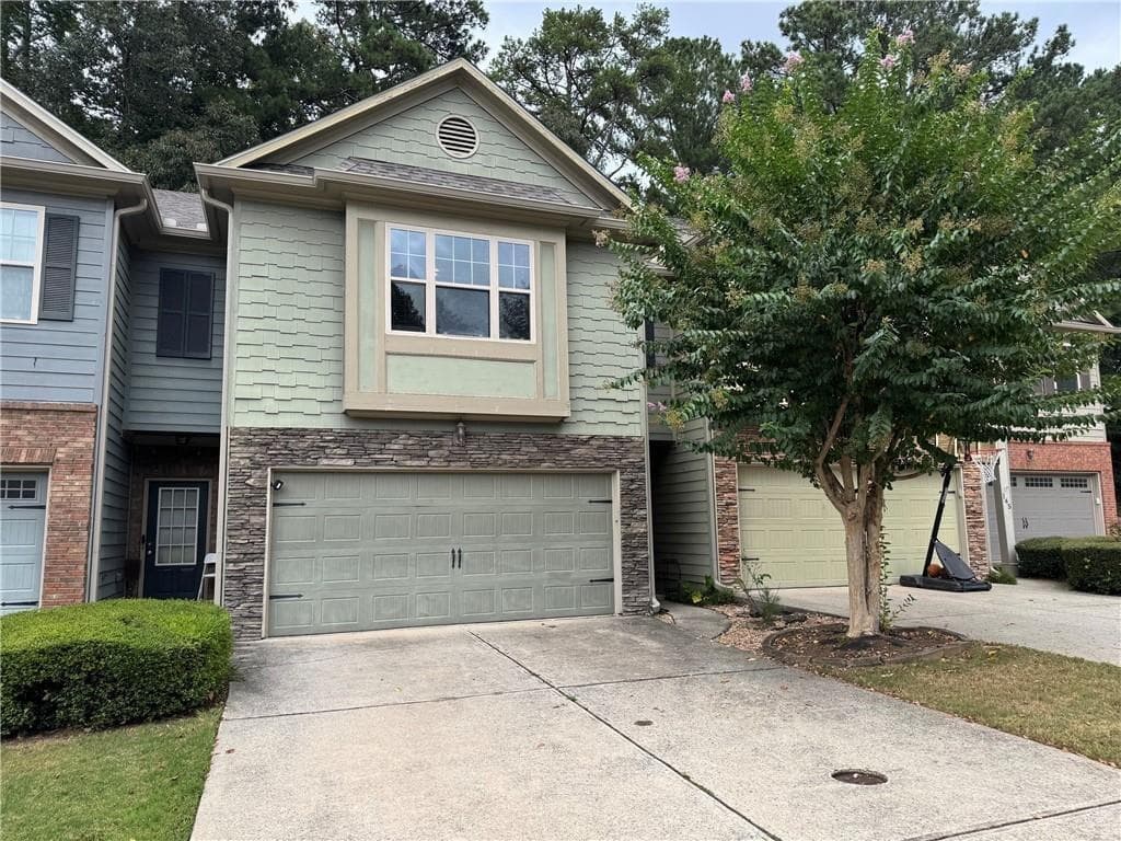 3 bedroom, 3 bathroom, 1,759 sq ft townhouse for sale at 143 Sunset Lane, Woodstock, GA 30189 — photo 1 of 24