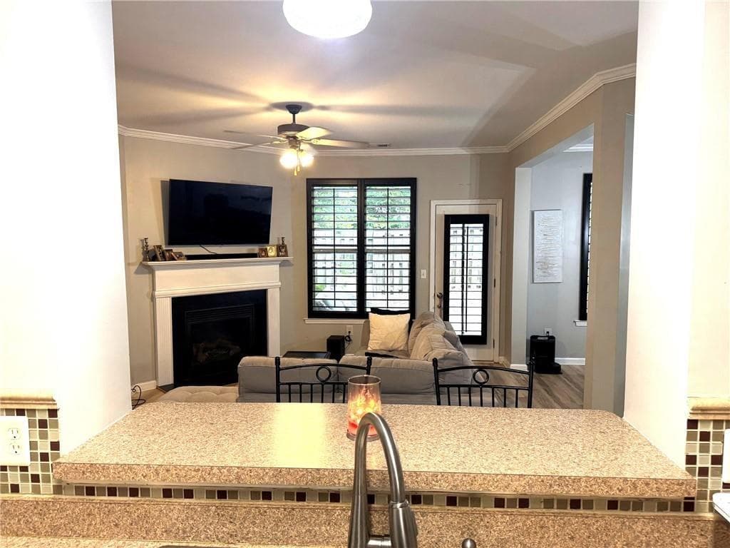 3 bedroom, 3 bathroom, 1,759 sq ft townhouse for sale at 143 Sunset Lane, Woodstock, GA 30189 — photo 3