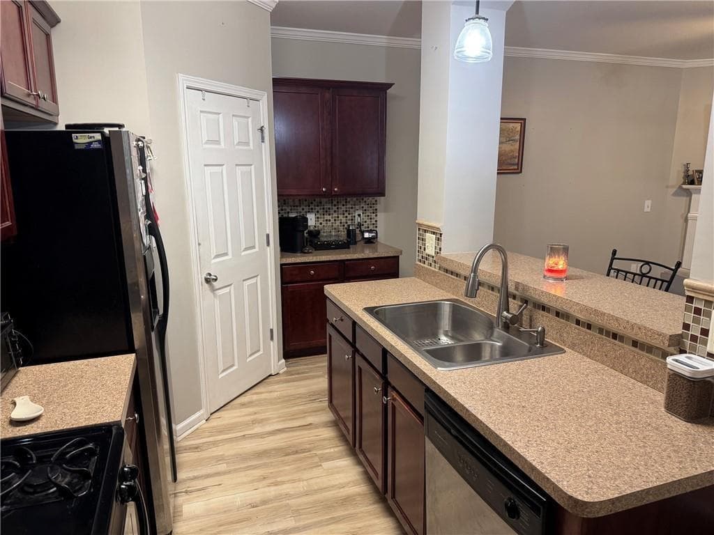 3 bedroom, 3 bathroom, 1,759 sq ft townhouse for sale at 143 Sunset Lane, Woodstock, GA 30189 — photo 5