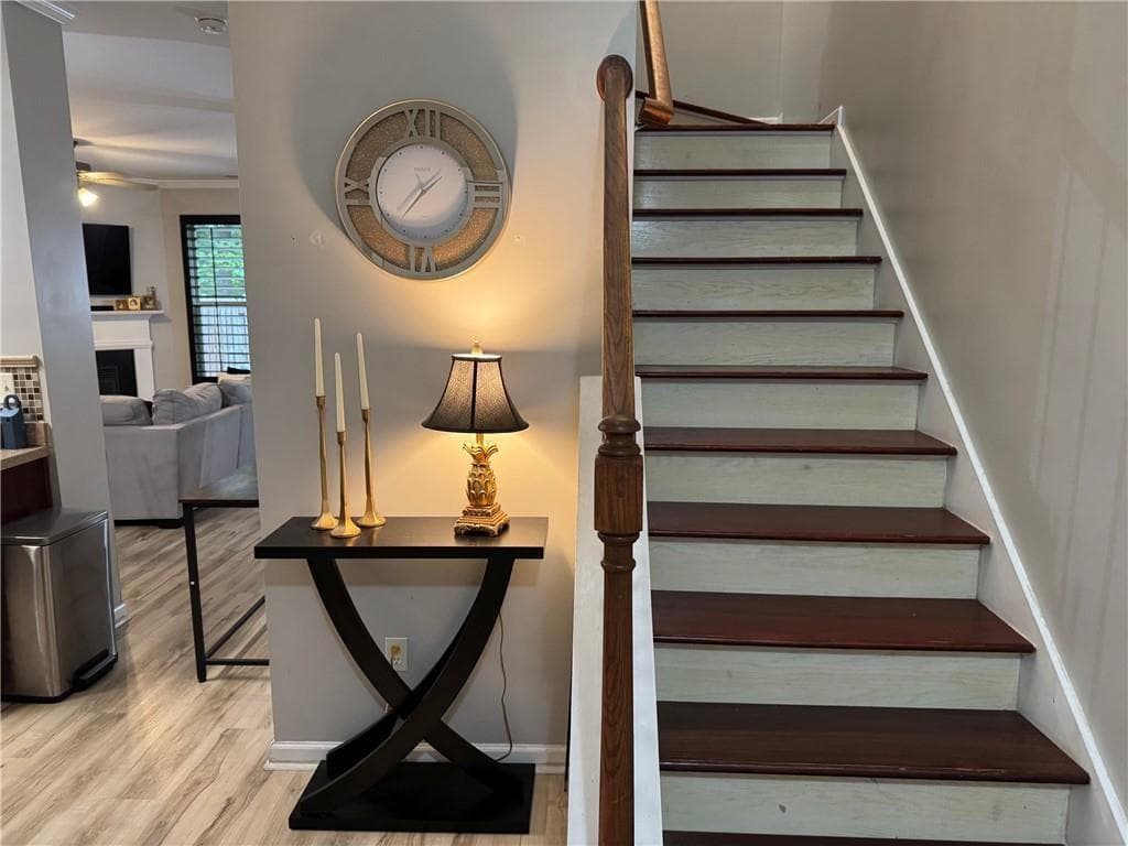 3 bedroom, 3 bathroom, 1,759 sq ft townhouse for sale at 143 Sunset Lane, Woodstock, GA 30189 — photo 8