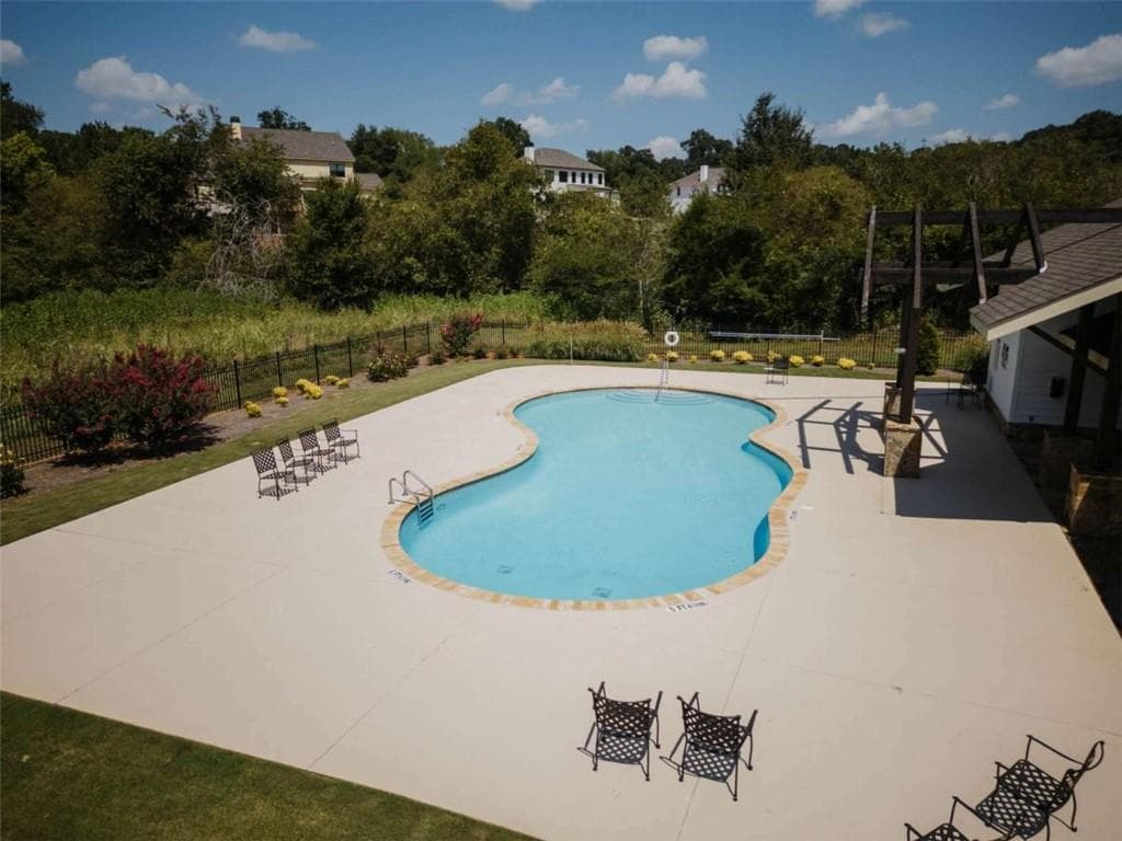 5 bedroom, 6 bathroom, 4,008 sq ft single family residence for sale at 98 Blue Rider Trail, Hoschton, GA 30548 — photo 4