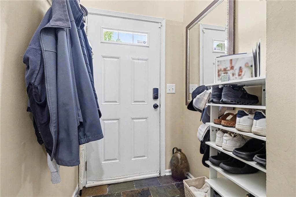 3 bedroom, 4 bathroom, 1,326 sq ft townhouse for rent at 1400 Liberty Parkway 2006, Atlanta, GA 30318 for $2,800 a month — photo 6