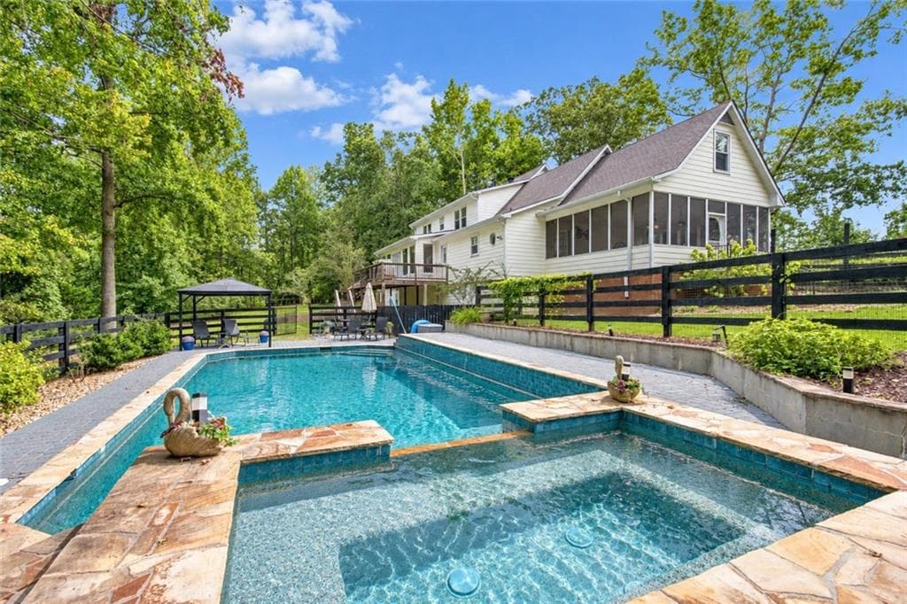 5 bedroom, 5 bathroom, 5,319 sq ft single family residence under contract at 297 Henderson Lake Drive, Canton, GA 30115 — photo 8