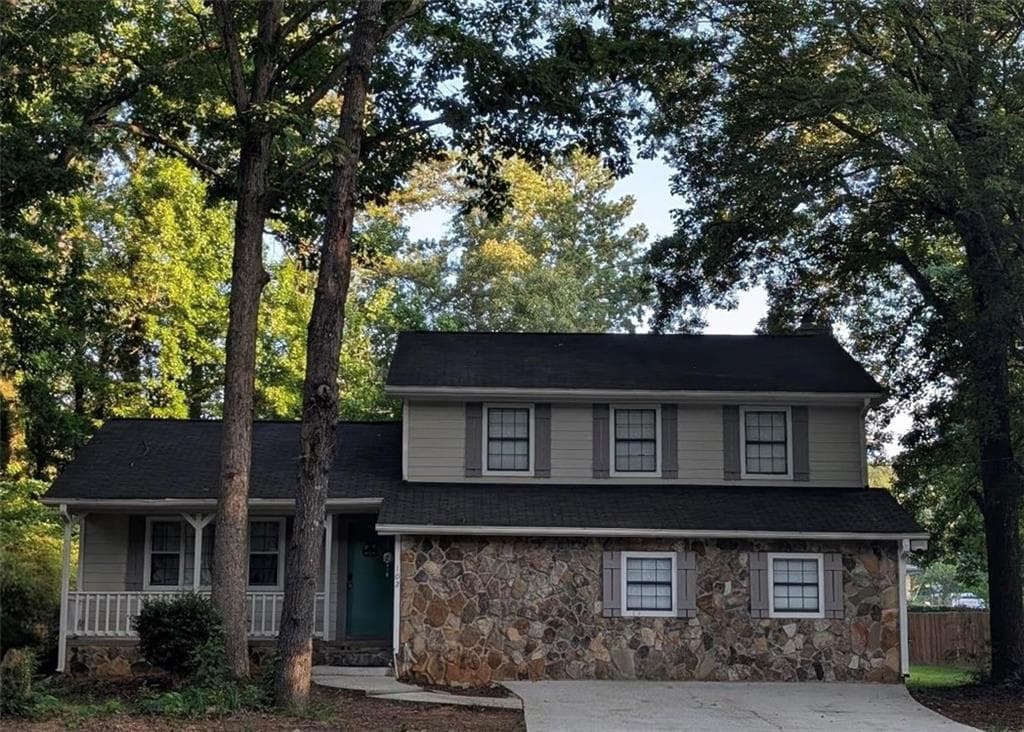 4 bedroom, 3 bathroom, 2,312 sq ft single family residence for sale at 102 Jennifer Lane, Mcdonough, GA 30253 — photo 1 of 17