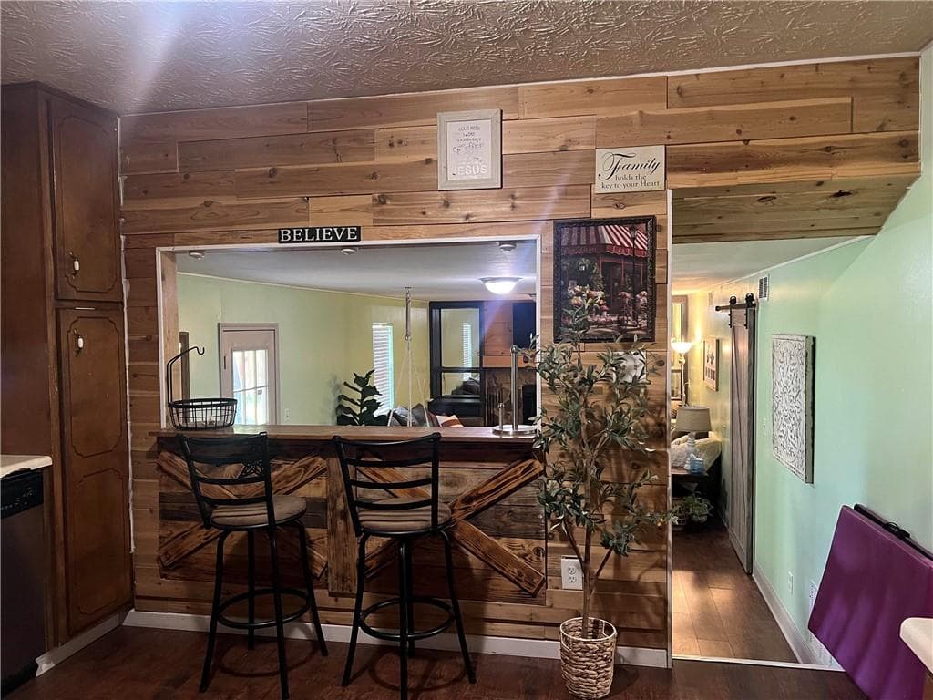 4 bedroom, 3 bathroom, 2,312 sq ft single family residence for sale at 102 Jennifer Lane, Mcdonough, GA 30253 — photo 3