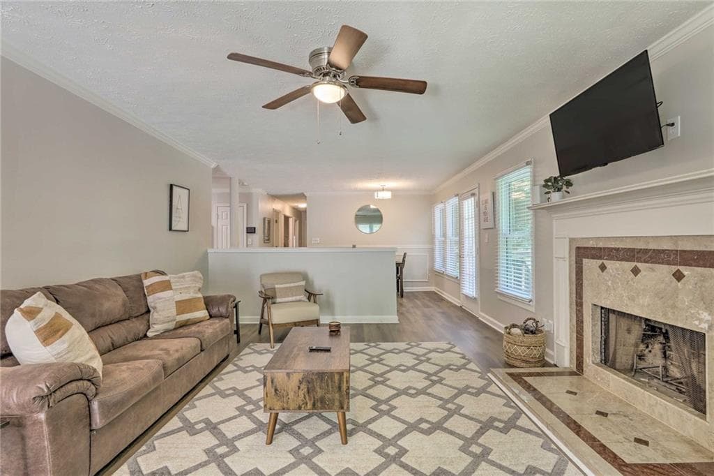3 bedroom, 2 bathroom, 1,399 sq ft single family residence for sale at 2671 Collier Drive, Atlanta, GA 30318 — photo 7