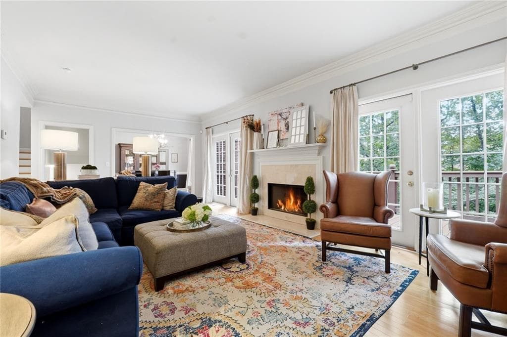 3 bedroom, 4 bathroom, 3,244 sq ft townhouse for sale at 121 Brookview Circle, Atlanta, GA 30339 — photo 9