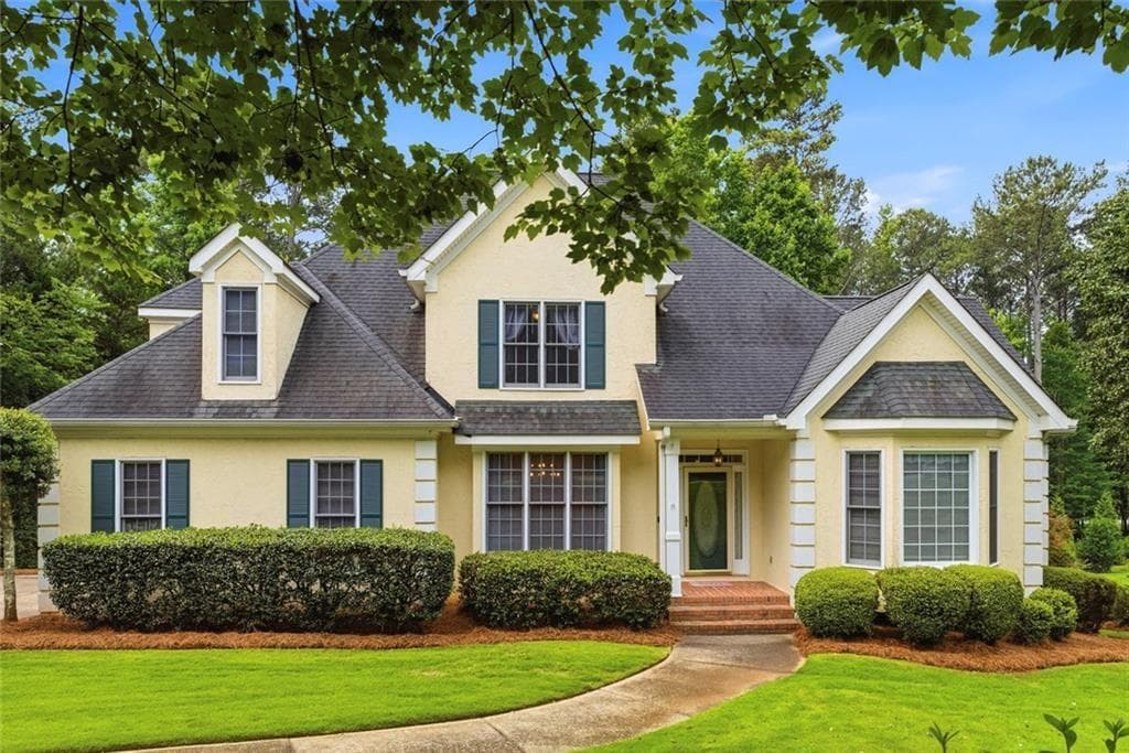6 bedroom, 4 bathroom, 4,903 sq ft single family residence for sale at 155 Lucky Leaf Place, Fayetteville, GA 30214