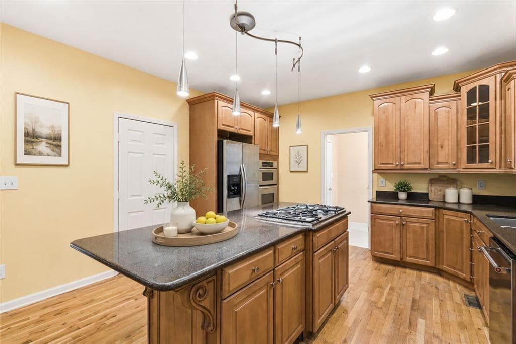 6 bedroom, 4 bathroom, 4,903 sq ft single family residence for sale at 155 Lucky Leaf Place, Fayetteville, GA 30214 — photo 9
