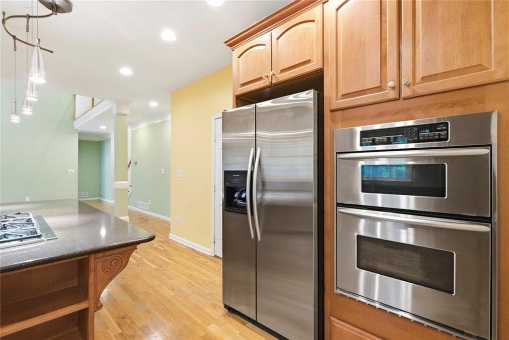 6 bedroom, 4 bathroom, 4,903 sq ft single family residence for sale at 155 Lucky Leaf Place, Fayetteville, GA 30214 — photo 10