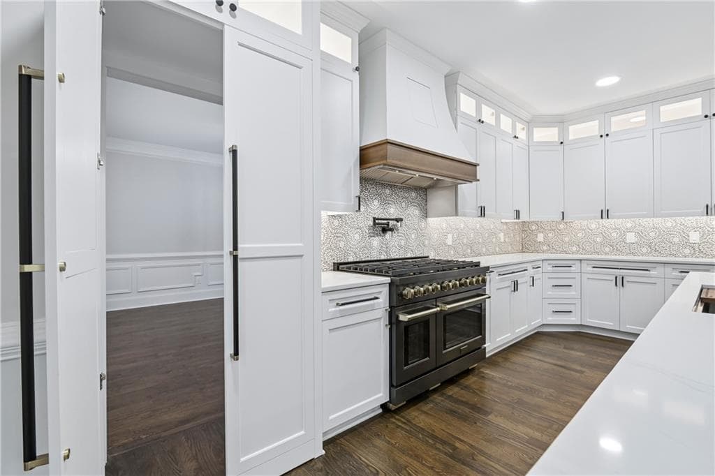 5 bedroom, 5 bathroom, 6,833 sq ft single family residence for sale at 2745 Kensington Court, Cumming, GA 30041 — photo 10