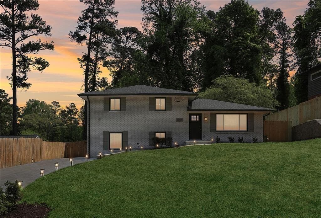 4 bedroom, 2 bathroom, 1,800 sq ft single family residence for sale at 1888 La Mesa, Decatur, GA 30032 — photo 2
