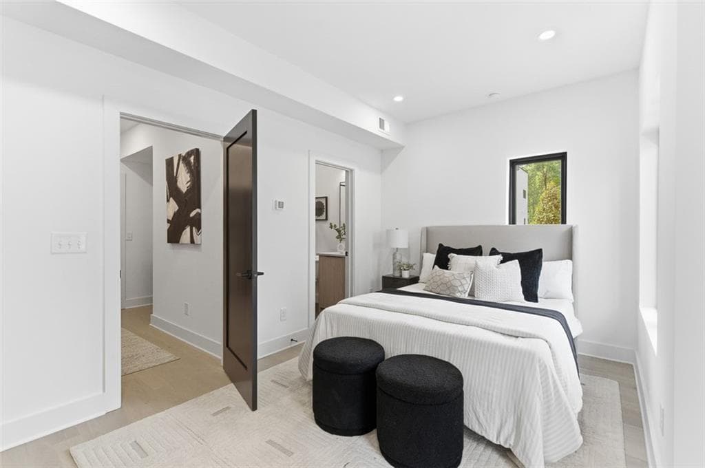 4 bedroom, 4 bathroom, 1,818 sq ft condominium for sale at 1501 Lavista Road 1190, Atlanta, GA 30329 — photo 2