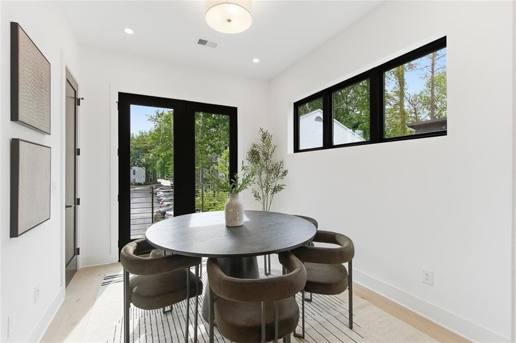 4 bedroom, 4 bathroom, 1,818 sq ft condominium for sale at 1501 Lavista Road 1190, Atlanta, GA 30329 — photo 7