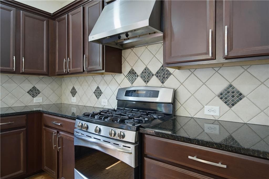 6 bedroom, 4 bathroom, 4,014 sq ft single family residence for sale at 720 Yasha Court, Alpharetta, GA 30005 — photo 10
