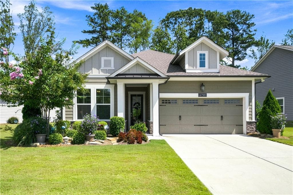 2 bedroom, 2 bathroom, 1,730 sq ft single family residence for sale at 6799 Welcome Road, Flowery Branch, GA 30542