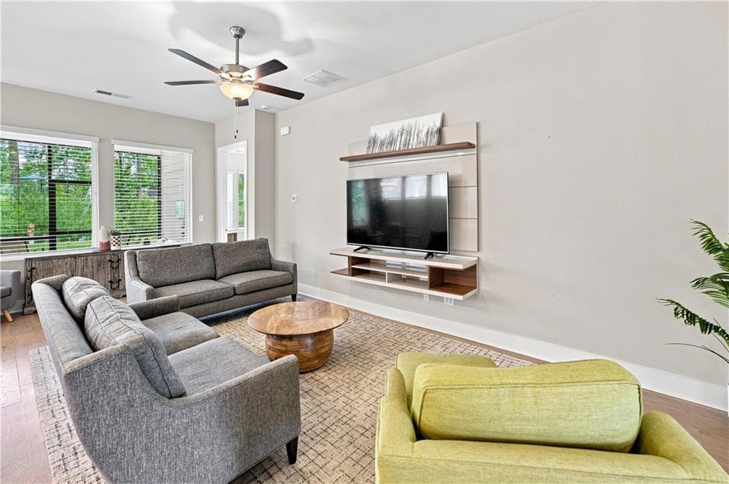 2 bedroom, 2 bathroom, 1,730 sq ft single family residence for sale at 6799 Welcome Road, Flowery Branch, GA 30542 — photo 4