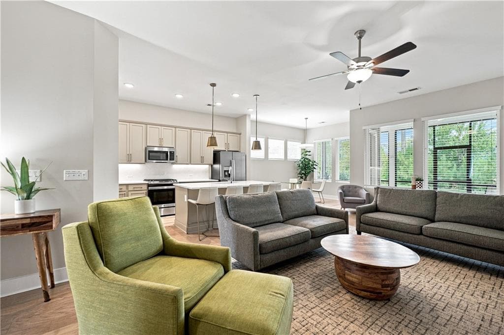 2 bedroom, 2 bathroom, 1,730 sq ft single family residence for sale at 6799 Welcome Road, Flowery Branch, GA 30542 — photo 6
