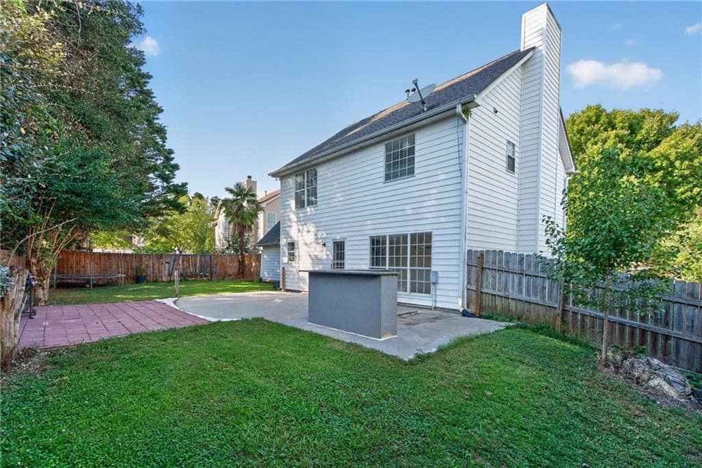 3 bedroom, 3 bathroom, 1,802 sq ft single family residence for sale at 915 Charter Club Dr, Lawrenceville, GA 30043 — photo 5
